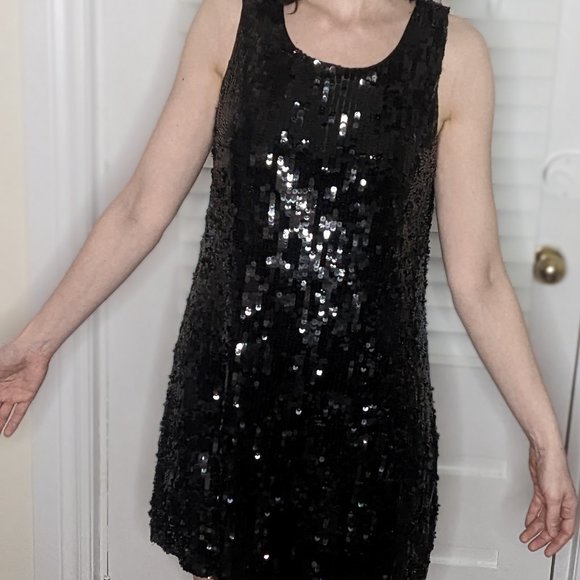 Flapper-inspired sequin dress - Picture 1 of 7